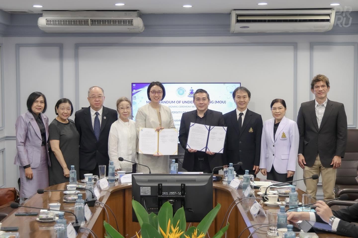 คณะพยาบาลศาสตร์ เข้าร่วมพิธีลงนามบันทึกความเข้าใจ กับ Yuanpei University of Medical Technology (YUMT) ไต้หวัน เพื่อส่งเสริมความร่วมมือทางวิชาการและการวิจัย ตลอดจนสร้างโอกาสในการแลกเปลี่ยนองค์ความรู้และพัฒนาการศึกษาด้านการพยาบาลร่วมกัน